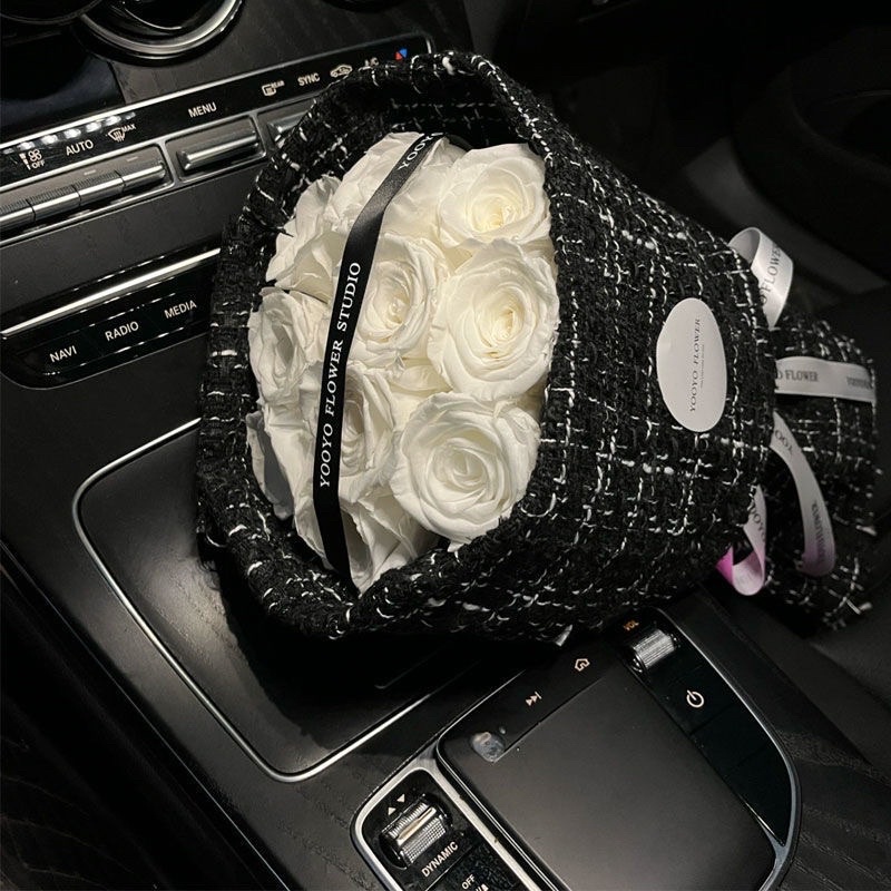 Bó hoa sáp 7 lớp màu trắng giống thật gói vải dạ tweed phong cách ullzang 10-20 bông