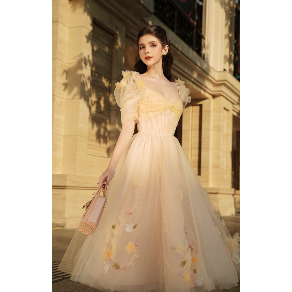 MAVEN - Váy lưới xoè đính kết hoa Natasha Dress