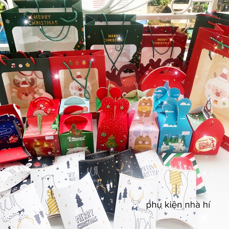 Hộp đừng quà giáng sinh