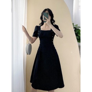 ĐẦM THIẾT KẾ ĐÍNH CƯỜM CỔ VUÔNG