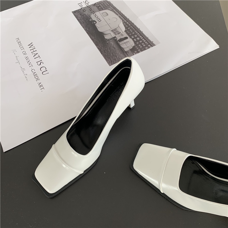 Trang Phục Hàn Quốc Cho Nhân Viên Shopkeeper!Giày Cao Gót Mũi Vuông Miệng Nông Màu Vàng Kim Phong Cách Pháp Dễ Phối Đồ Thời Trang Cho Nữ