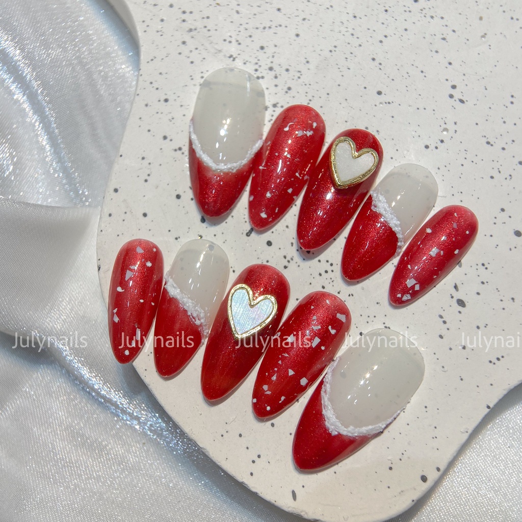 Móng úp thiết kế Nb205 phong cách Giáng sinh, ông già Noel, bông tuyết đỏ trắng julynails.vn