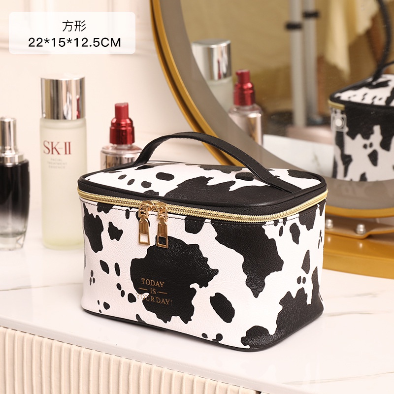Túi Da PU Vuông Đựng Mỹ Phẩm Chống Thấm Nước In Họa Tiết Bò Sữa Xinh Xắn