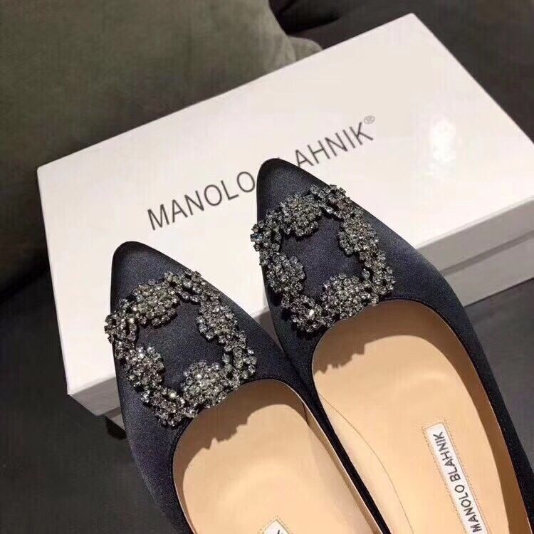 Giày Cao Gót Mũi Nhọn Đính Đá Thời Trang Dành Cho Nữ 23 Tuổi