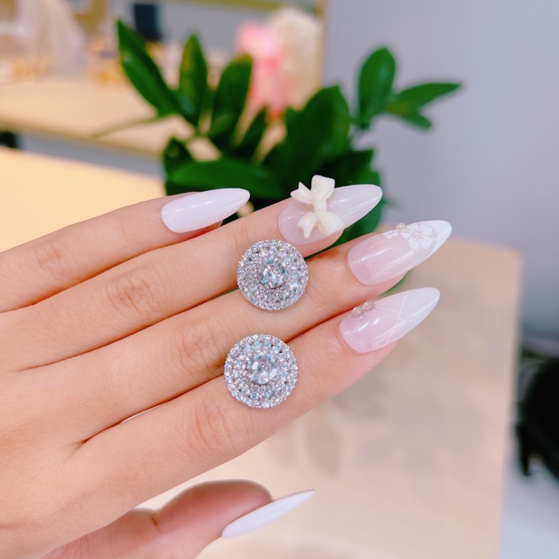 Bông tai hoa đá nhiều kiểu gắn đá siêu sáng