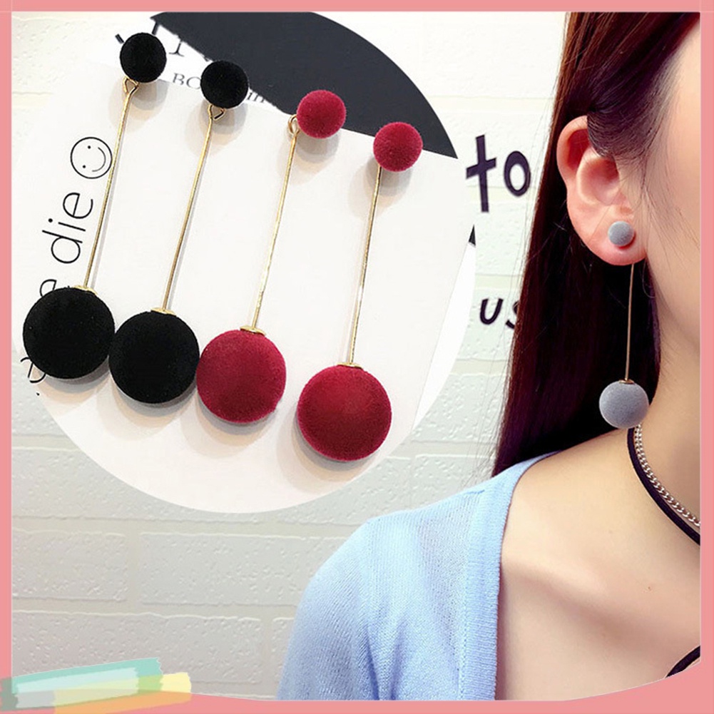 Khuyên tai nữ phối bông lông dáng dài phong cách thời trang