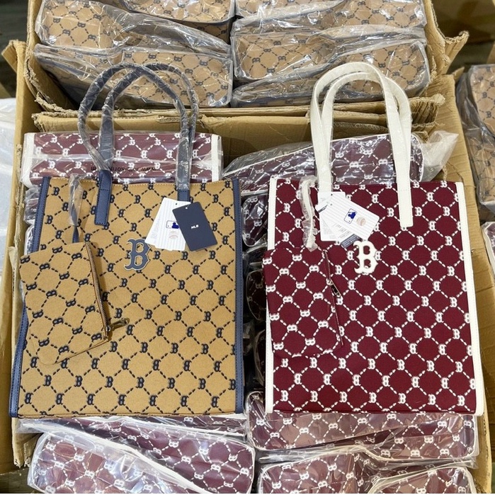 túi tote mlb kèm ví nhỏ size 37 x 40 x 9 cm nâu