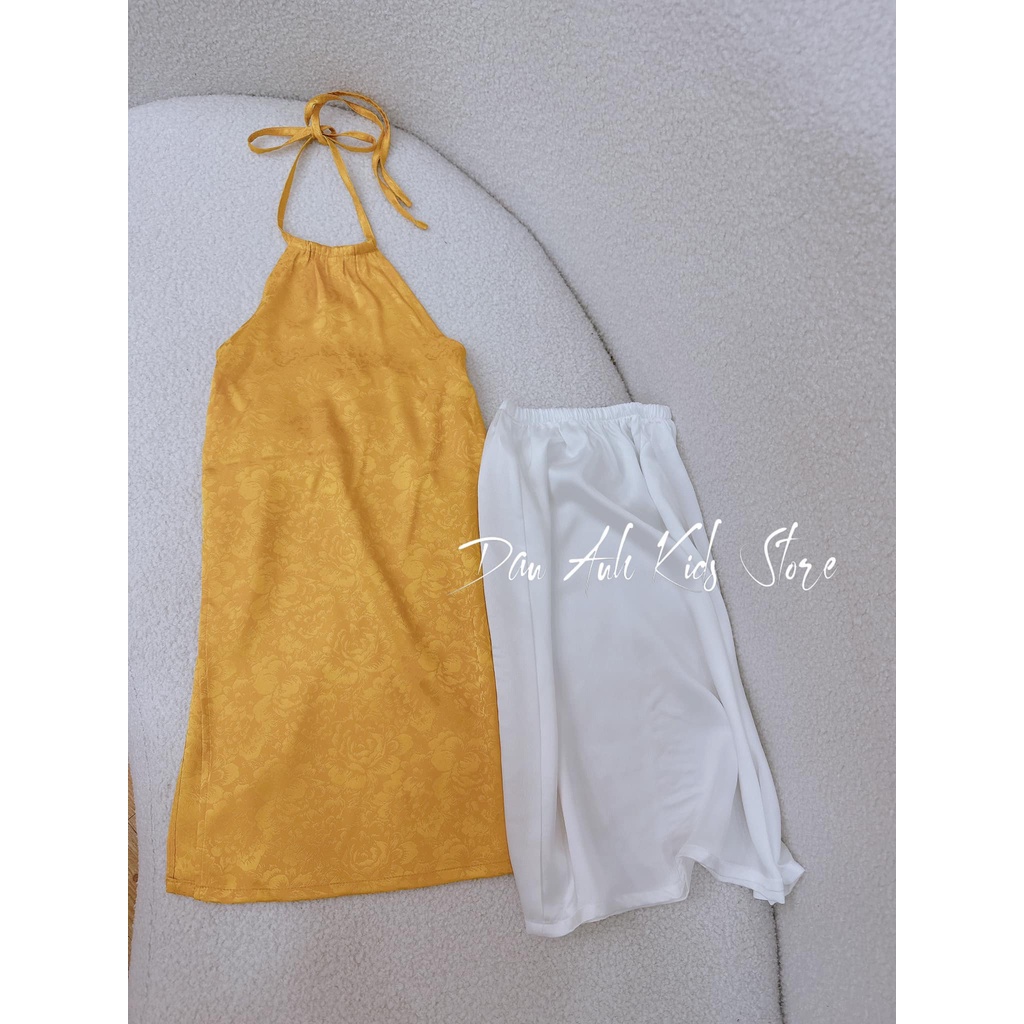 Áo Dài Cổ Yêm 3 Màu Cho Bé D.A.K