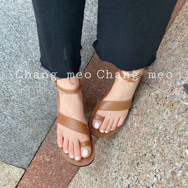 Sandal nâu chéo