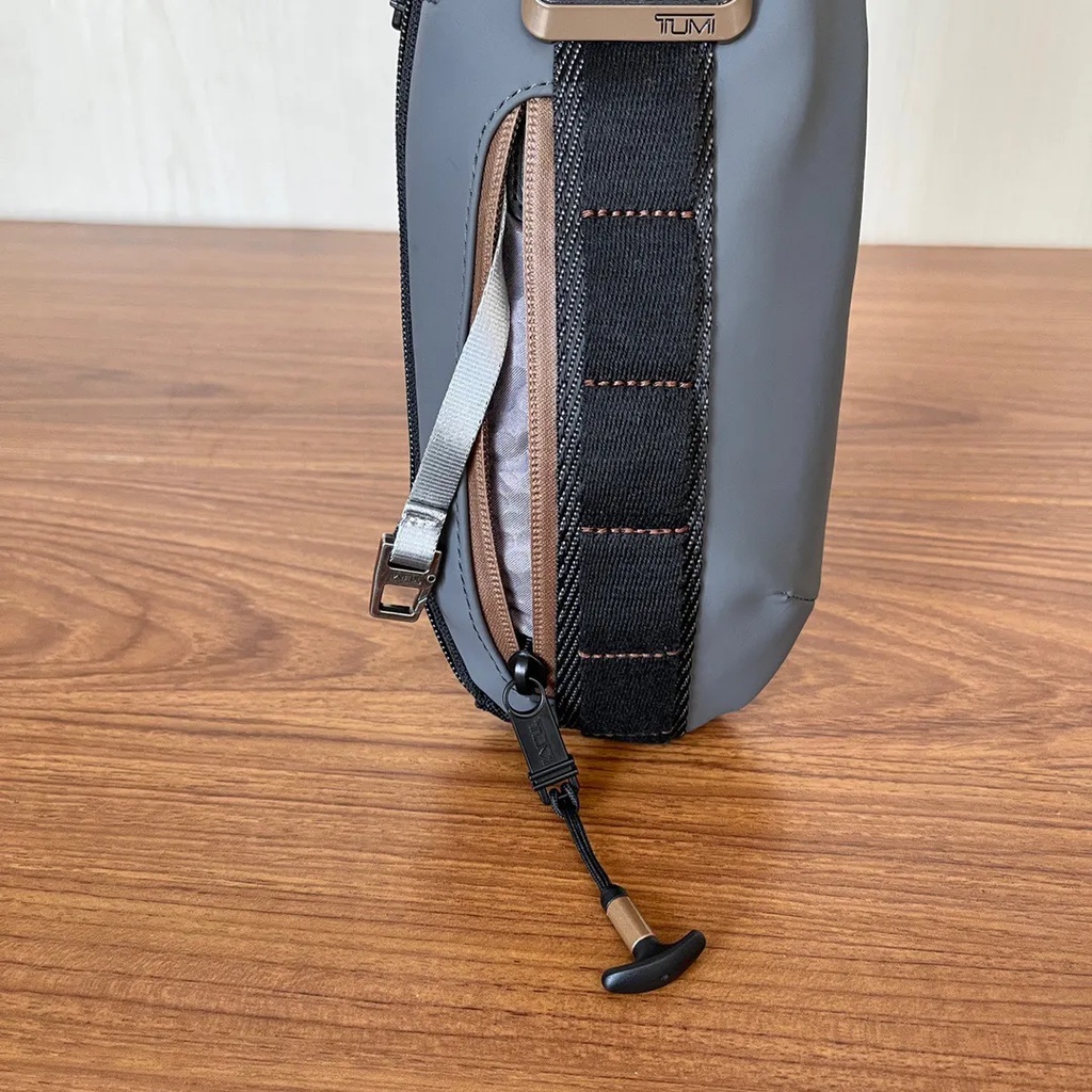 Túi Đeo Chéo Ngực Thiết Kế Thông Minh Phong Cách Doanh Nhân TUMI ALPHA BRAVO