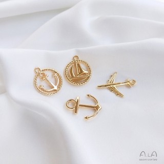 Mặt dây chuyền hình mỏ neo màu sắc vàng 14k