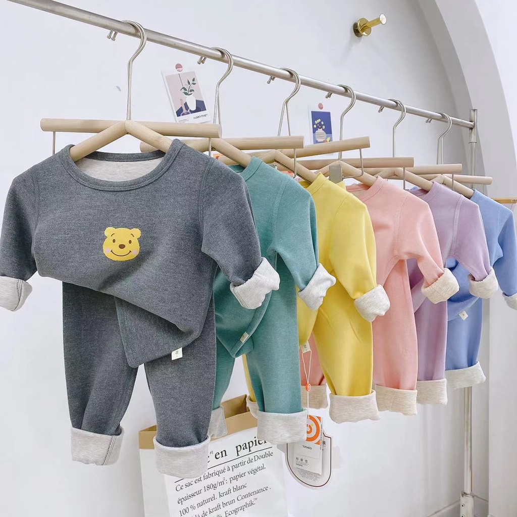 Bộ Đồ Mặc Ở Nhà Vải Nhung Lụa Dày Cỡ Vừa Thời Trang Đức Cho Bé Trai Và Gái