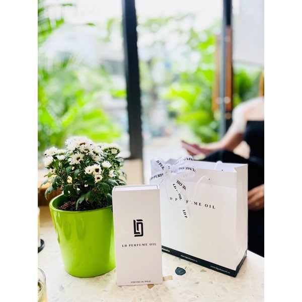 Nước Hoa Dạng Xịt bỏ túi 12ml Thơm Lâu PARIS HILTON LD18