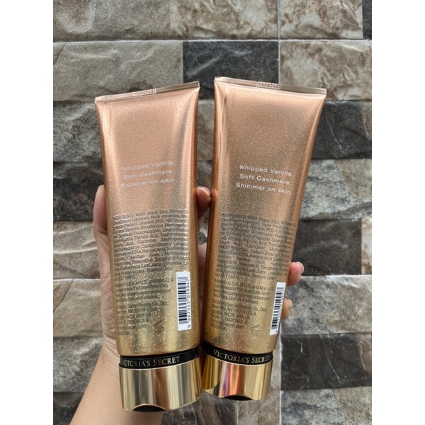 Kem dưỡng da VICTORIA'S SECRET Bare Vanilla Shimmer Fragrance lotion 236ml. Hương Vani kim tuyến ngọt ngào