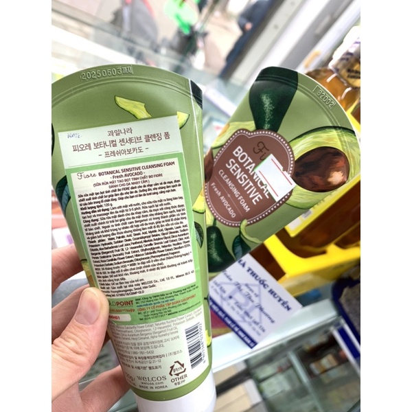 Sữa Rửa Mặt Tạo Bọt Tinh Chất Bơ FIORE Hàn Quốc 120g