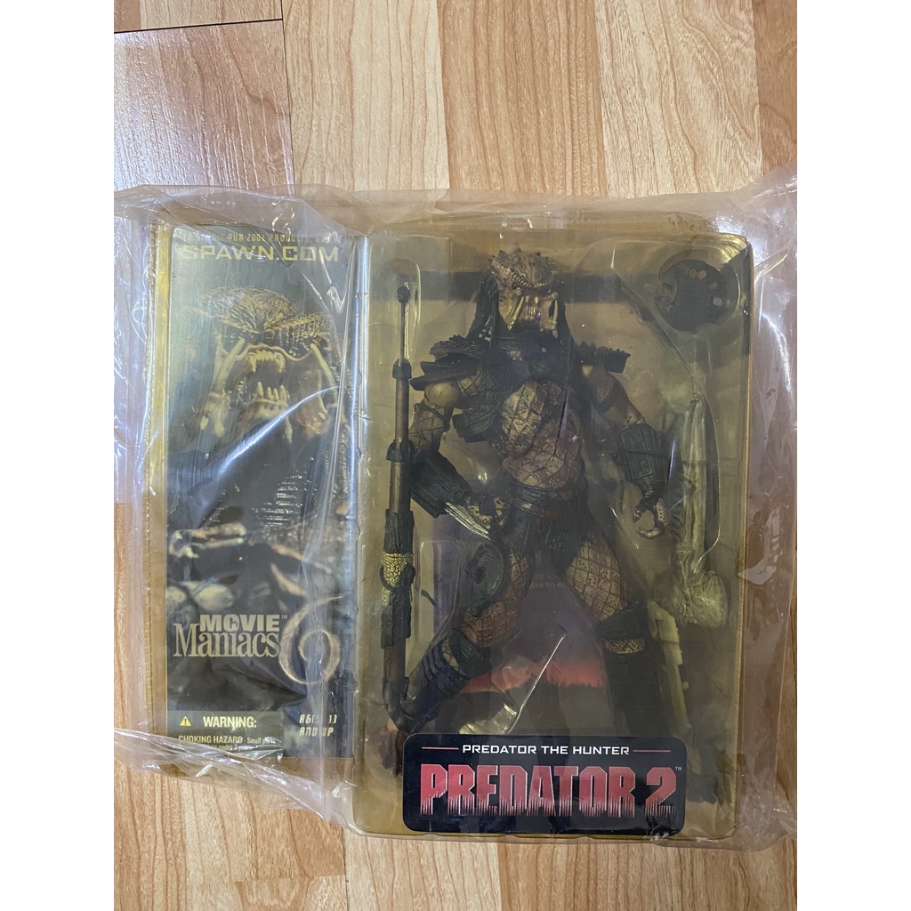 Mô hình McFarlane Predator 2