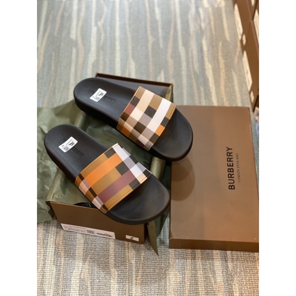 Dép Burberry