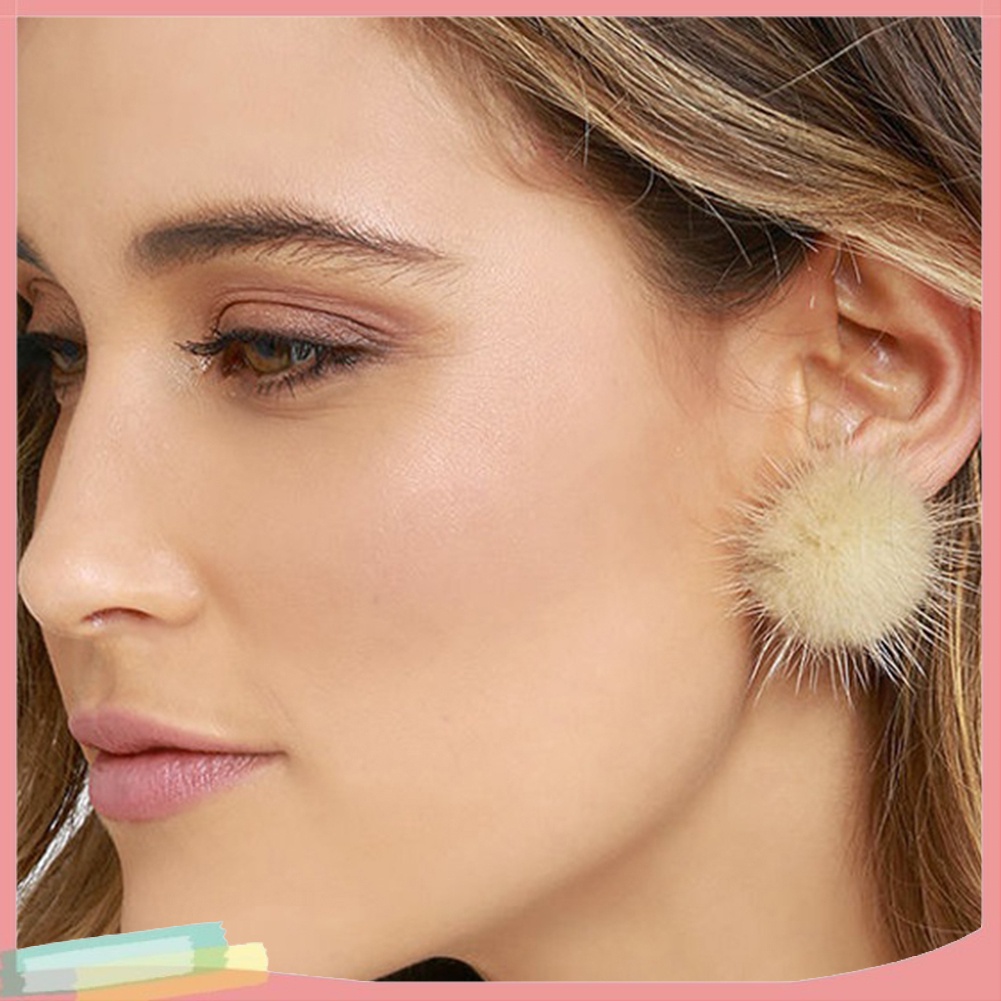 Đôi khuyên tai bóng lông thời trang cho nữ