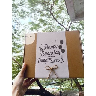 Hộp quà sinh nhật kraft kèm rơm, hộp quà happy birth day, hộp quà giáng sinh HUYỀN ORI