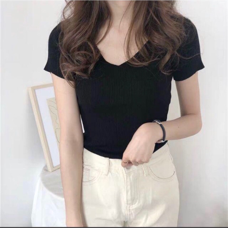 ÁO THUN NỮ TAY NGẮN CỔ CHỮ V MẪU MỚI TINH SIÊU HOT TREND 2 size 45-65KG TÙY CHIỀU CAO