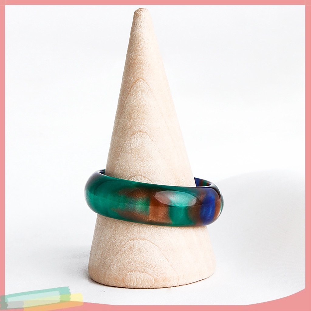 Nhẫn acrylic màu cầu vồng độc đáo thời trang