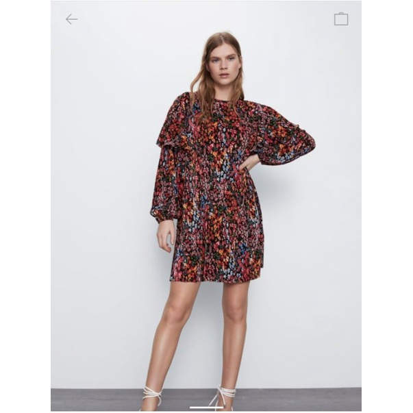 Thanh lý váy Zara Auth dài tay xếp ly tay diềm hoa nhí size M