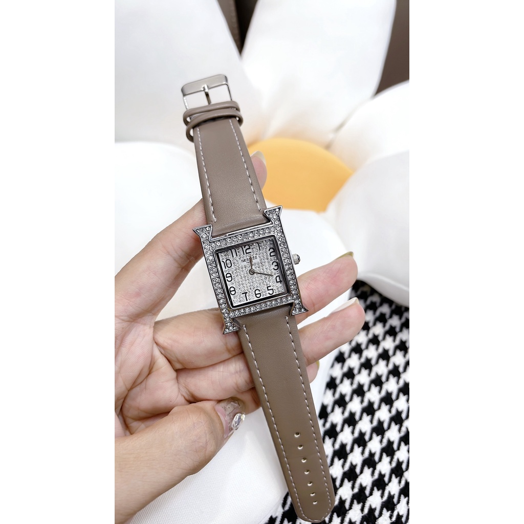 Đồng hồ Herme.s nữ, đồng hồ nữ hermes dây da mặt vuông viền đá sang trọng cho bạn gái trẻ trung cá tính -Thaonami | BigBuy360 - bigbuy360.vn