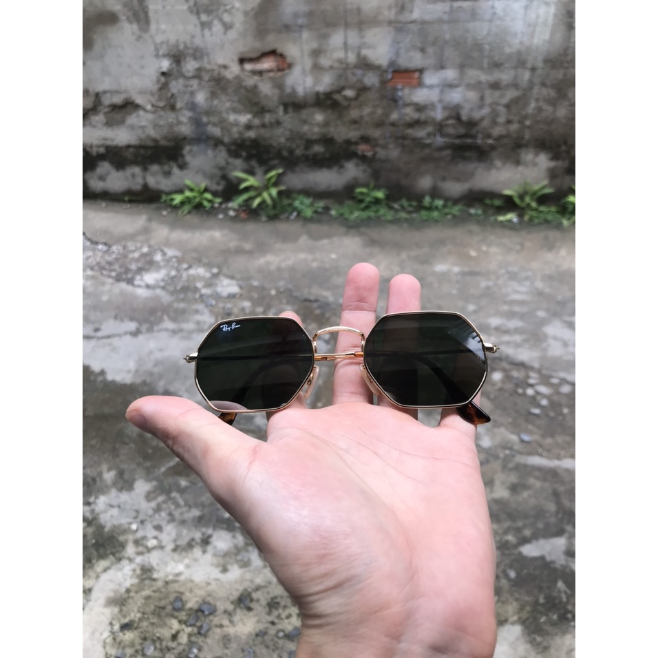 Kính 𝑹𝒂𝒚𝒃𝒂𝒏 của Ý, đa giác mặt kính phẳng, xanh đen - gọng titan, chóng chói, uv cực tốt. ẢNH THẬT