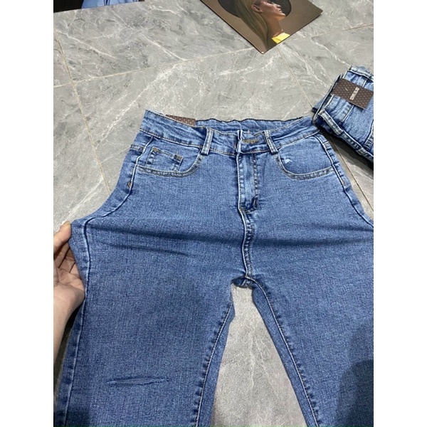 Quần jeans ôm xanh rách ms617