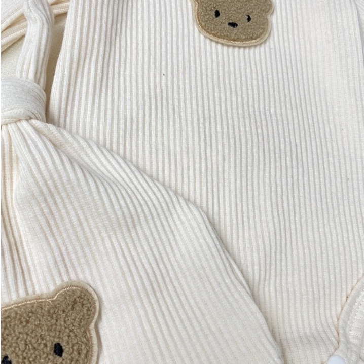 Body dài tay Cotton gân kèm mũ thêu gấu Hàn Quốc cho bé