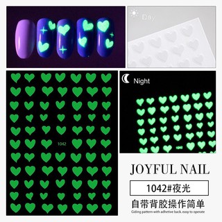 Sticker miếng dán trang trí móng tay dạ quang xinh