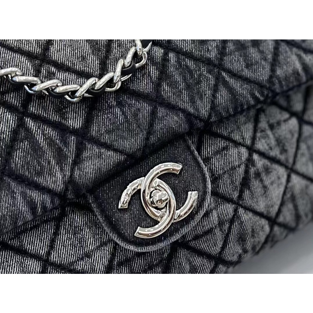 Túi Xách Denim Cỡ Lớn Phối Dây Xích Đính Đá Thiết Kế Mới Thời Trang Cho Nữ 77221228