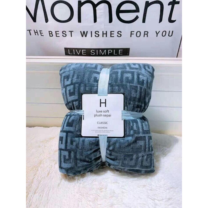 Chăn lông cừu chữ vạn đại hàn 3 lớp cao cấp 3,2kg hàng loại 1