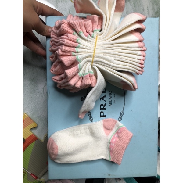 Tất trẻ em chống trơn chượt oldnavy 10 đôi