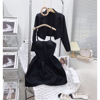 Set đầm 2 dây đen kèm áo khoác croptop cổ vest Rossy Fashion - SR200