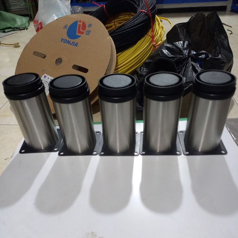 Chân inox tăng chỉnh dùng gắn kệ tivi ,tủ....nhiều kích cỡ