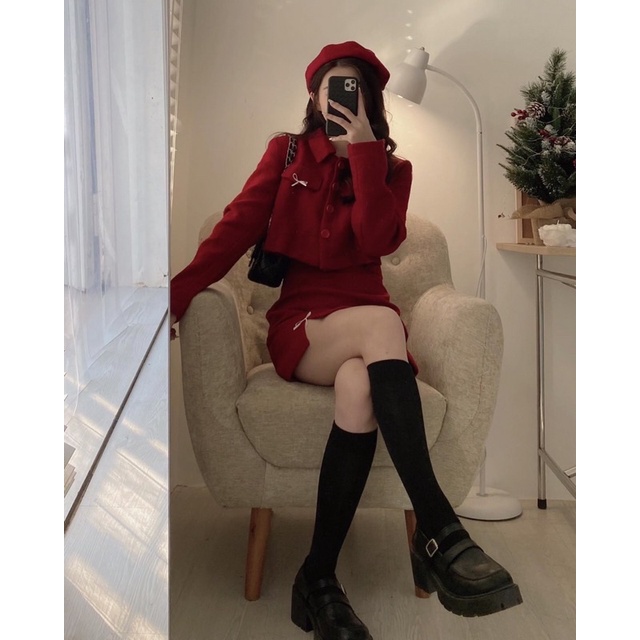 SET DẠ TWEED ÁO KHOÁC DÁNG CROPTOP MIX CHÂN VÂY XẺ TÀ ĐÍNH NƠ KÈM MŨ NỒI SDTAKC