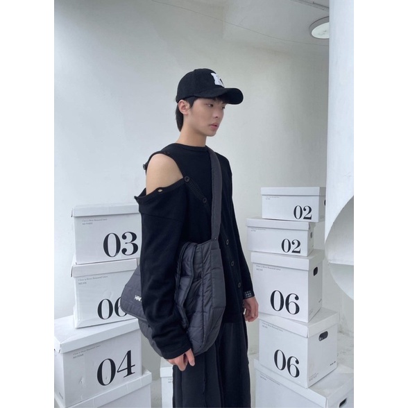 Áo dệt kim tay dài cổ tròn unisex cài nút