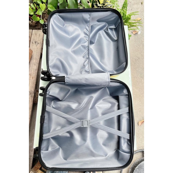 Vali kéo hình thú ngộ nghĩnh 18in bánh xe xoay 360 độ, có khoá số cho bé