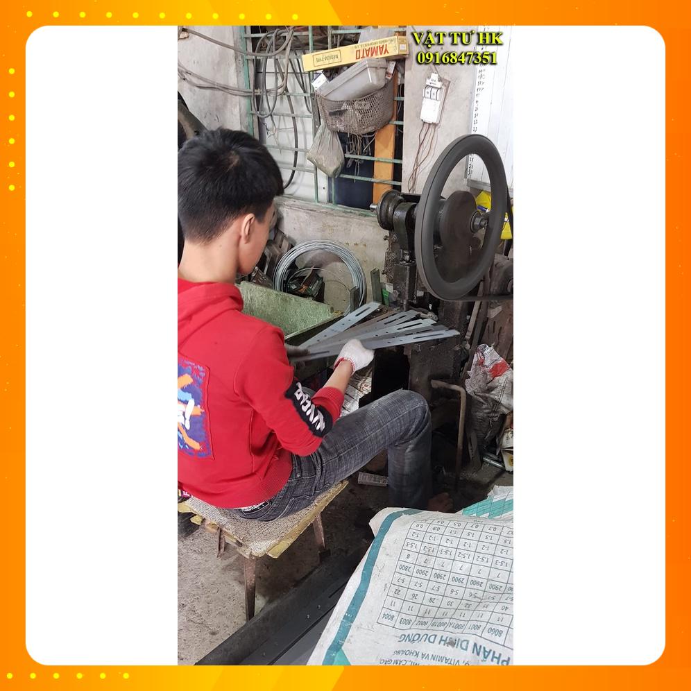 Giá treo tivi đa năng - Khung kệ đỡ TV treo tường 42 43 48 49 50 55 58 60 65 70 75 85 inch đầy đủ vít nở ti vi