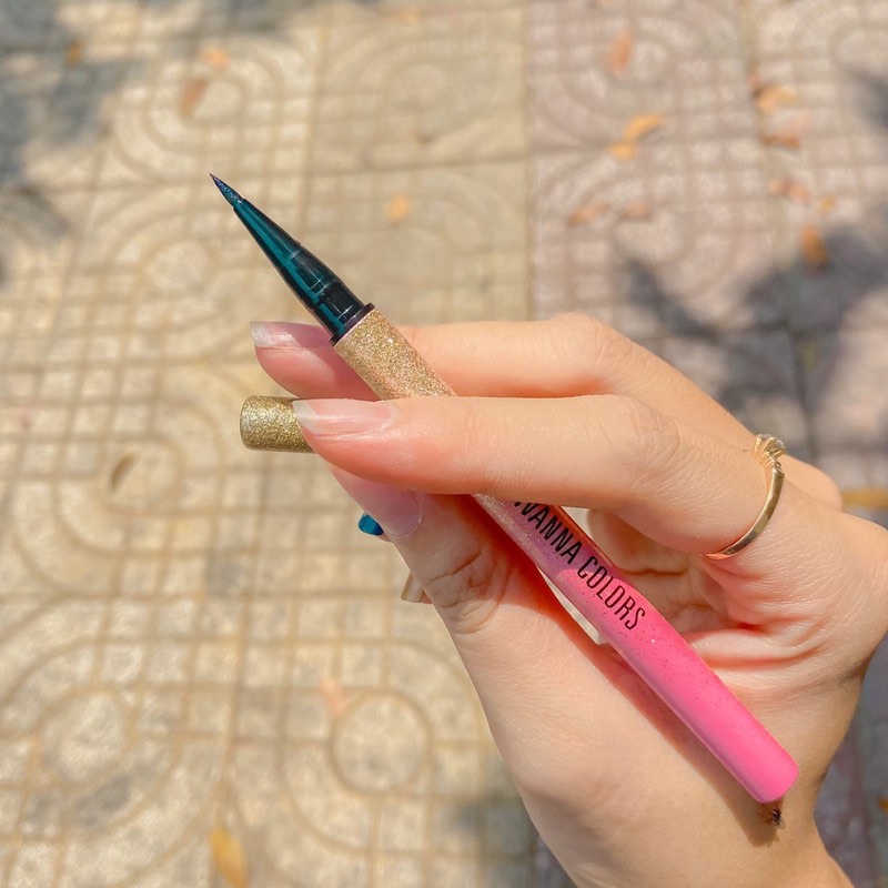 Kẻ Mắt Nước Sivanna Colors Luxury Deep Eyeliner Thái Lan