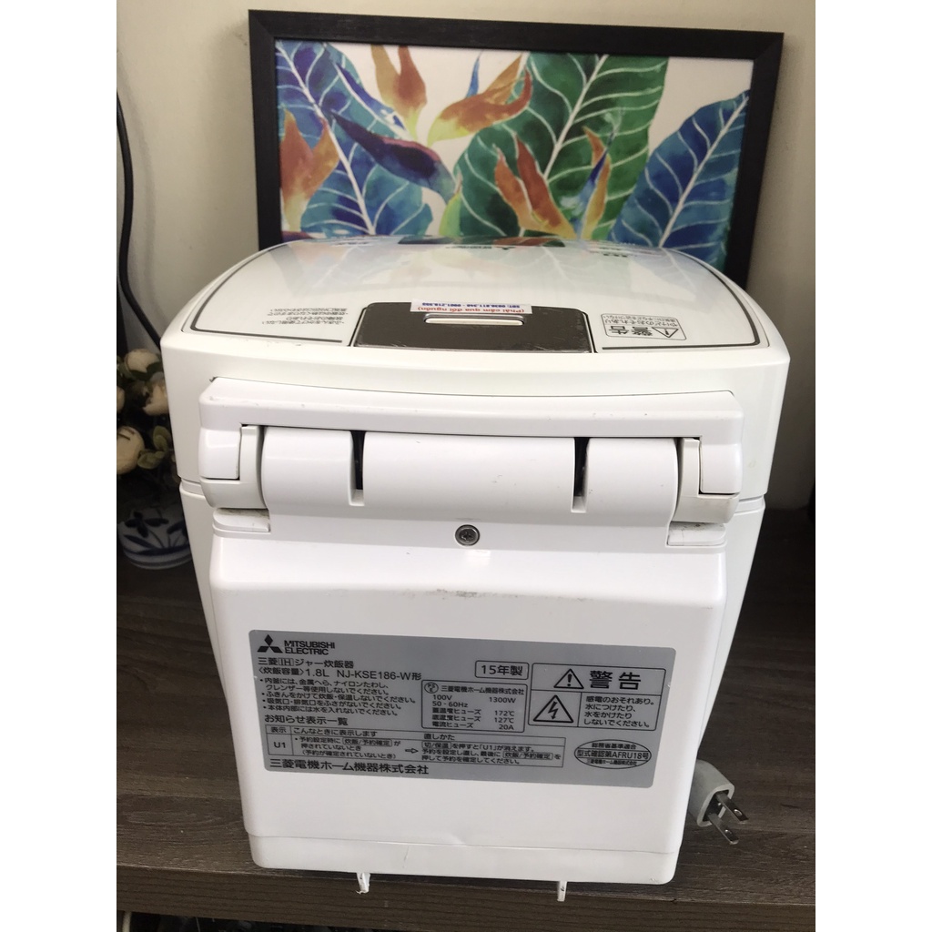 NỒI CƠM cao tần Nhật Mitsubishi 1.8l NJ-KSE186 trắng bắt mắt - ngoại hình mới trên 90%