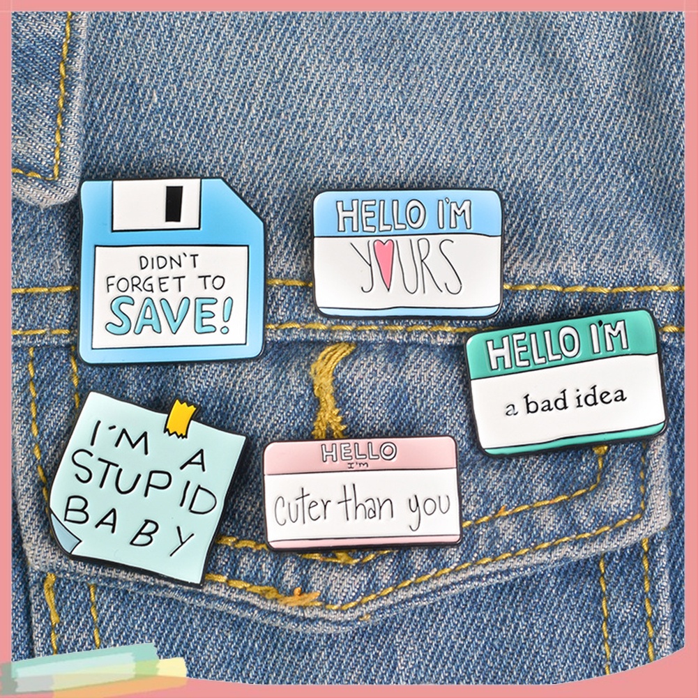 Ghim cài áo hình dáng chiếc thẻ nhớ ngộ nghĩnh