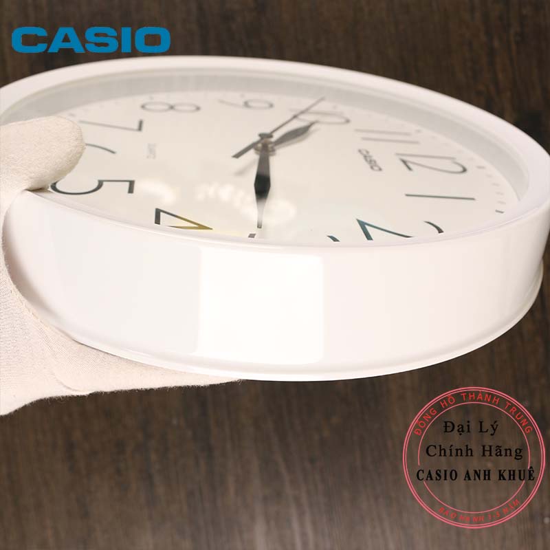 Đồng hồ treo tường Casio IQ-05-7DF trắng ( đường kính 25cm)