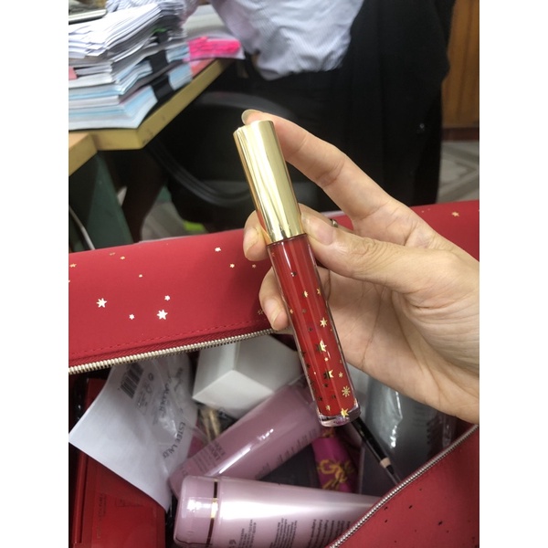 Cây son dưỡng Estee unbox màu đỏ