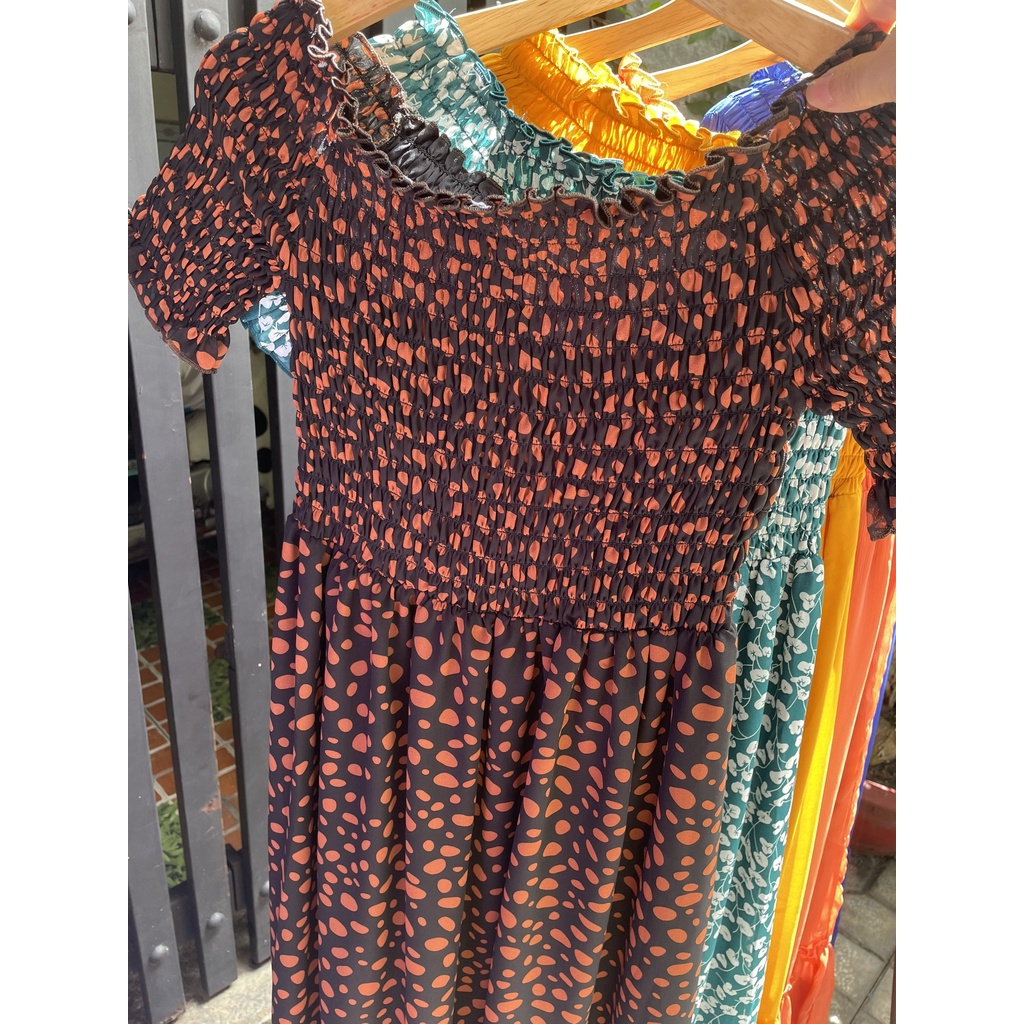 Đầm Trễ Vai Maxi Hoa Đa Sắc Và Chấm Bi Cam Freesize Dưới 55kg