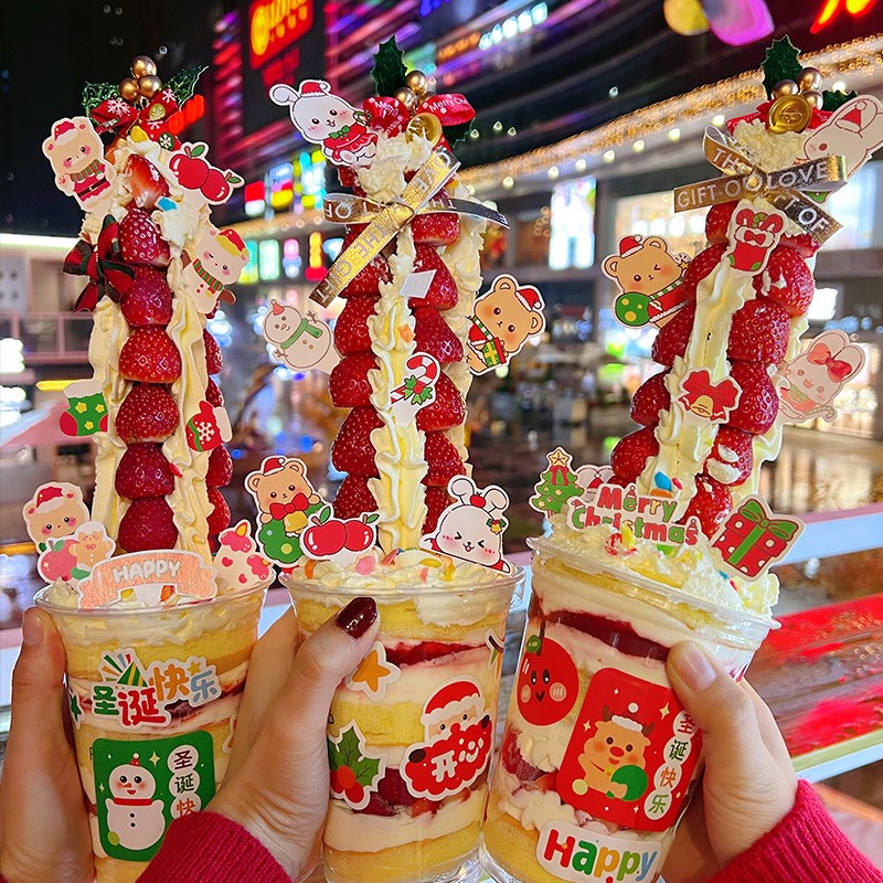 Bộ Phụ Kiện Cắm Trang Trí Bánh Kem Sinh Nhật Hình Trái Dâu Mặt Cười Dễ Thương