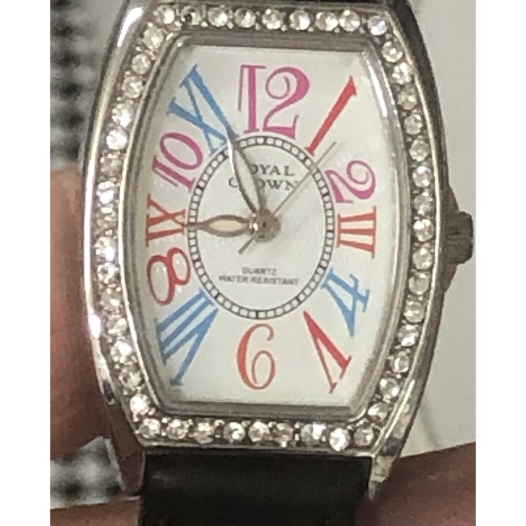 Đồng hồ nữ hiệu Royal Crown