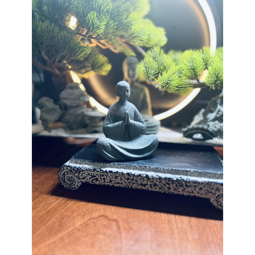 Tượng Sư Bái Phật