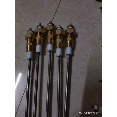 Que điện cực cho phao nước